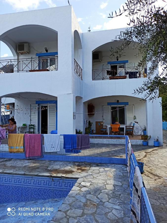 Giannis Apartments By Climbing House Panormos  المظهر الخارجي الصورة